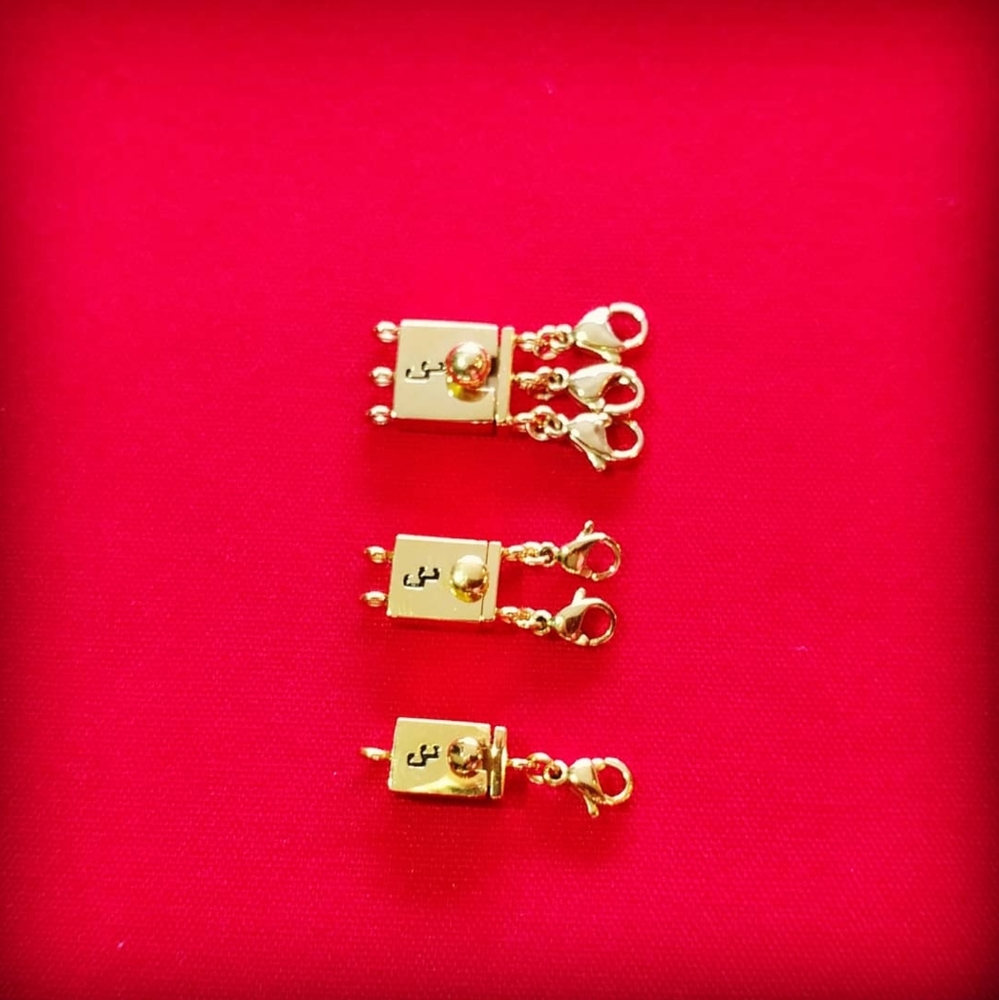 Cinch Clasp 18K gold plated set.